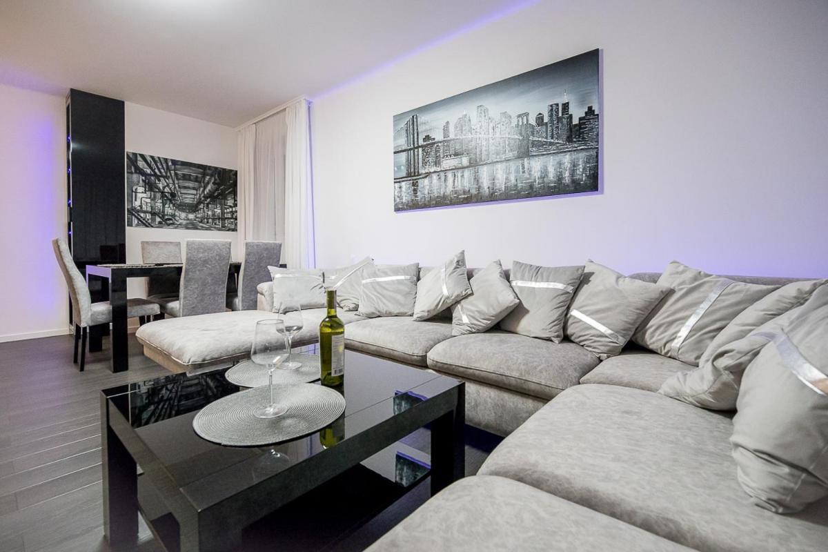 Nowoczesny Apartament - Saska Kepa Lägenhet Warszawa Exteriör bild